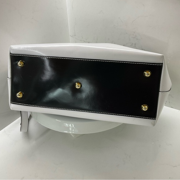 A. Bellucci Italian Patent Leather Purse - Picture 7 of 16